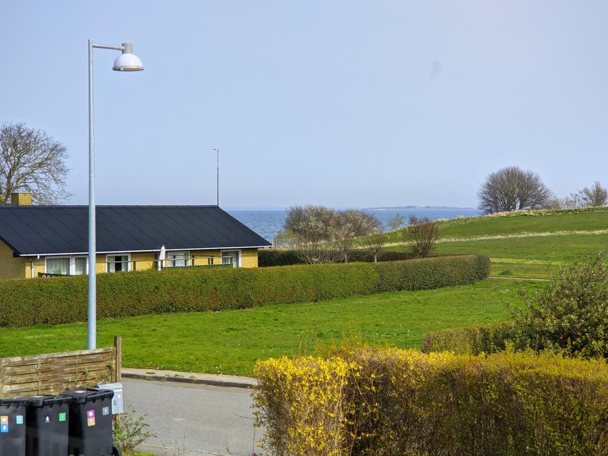 Sommerhus Ved Strand Og Lystbadhavn Soby - Aero 외부 사진